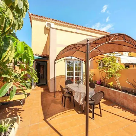 Vakantiehuis Casa Golfin - Mediterranean-style House In Tenerifes Sunny South *